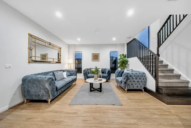 Melbourne Modern Home — image 11
