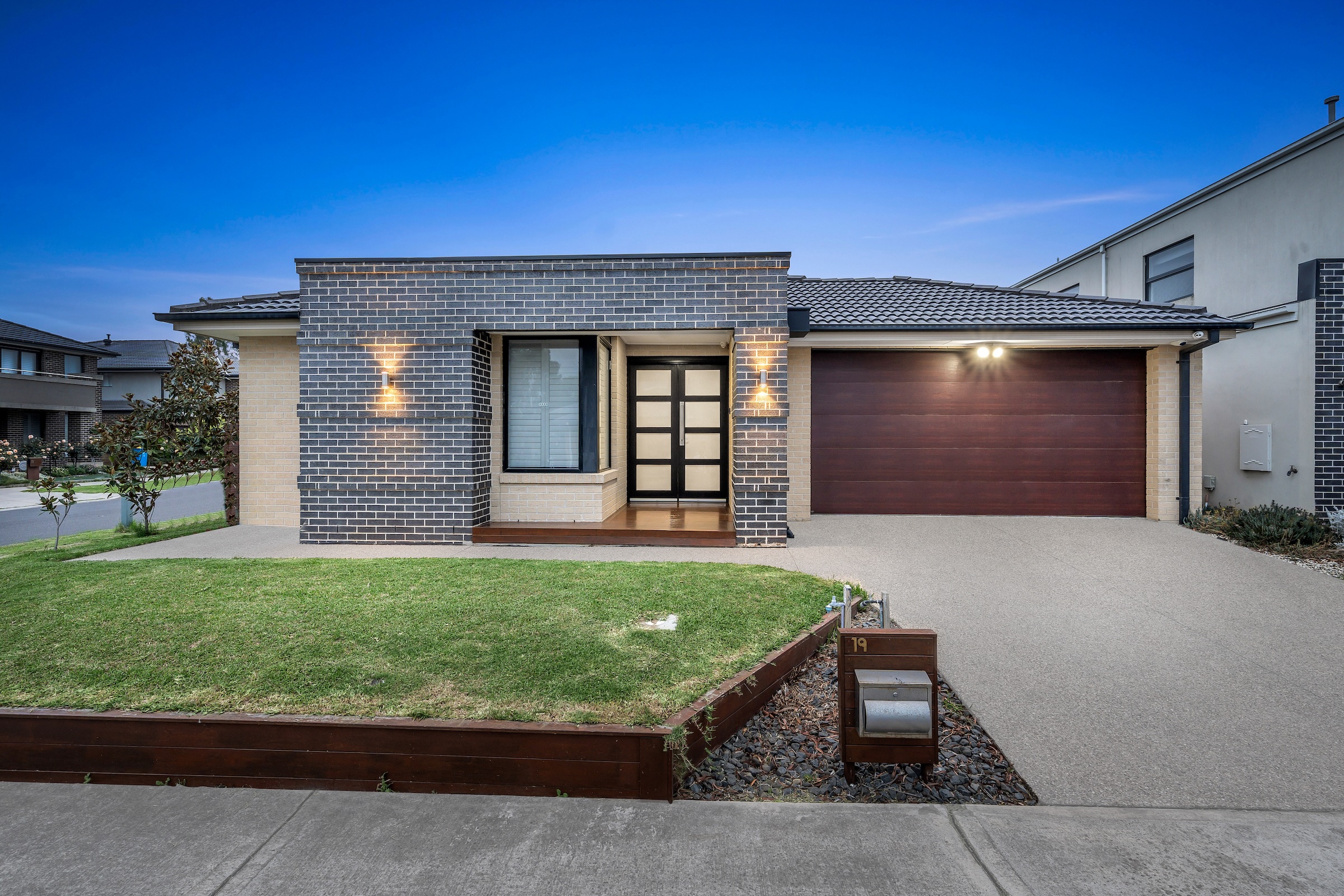Bayside Family Home — image 1
