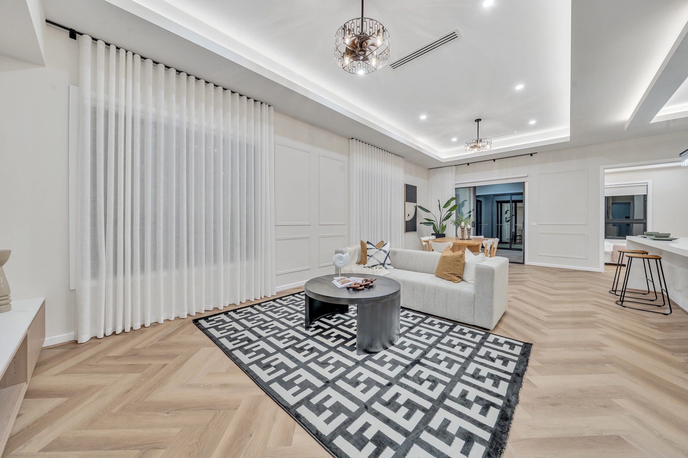 Bayside Family Home — image 9