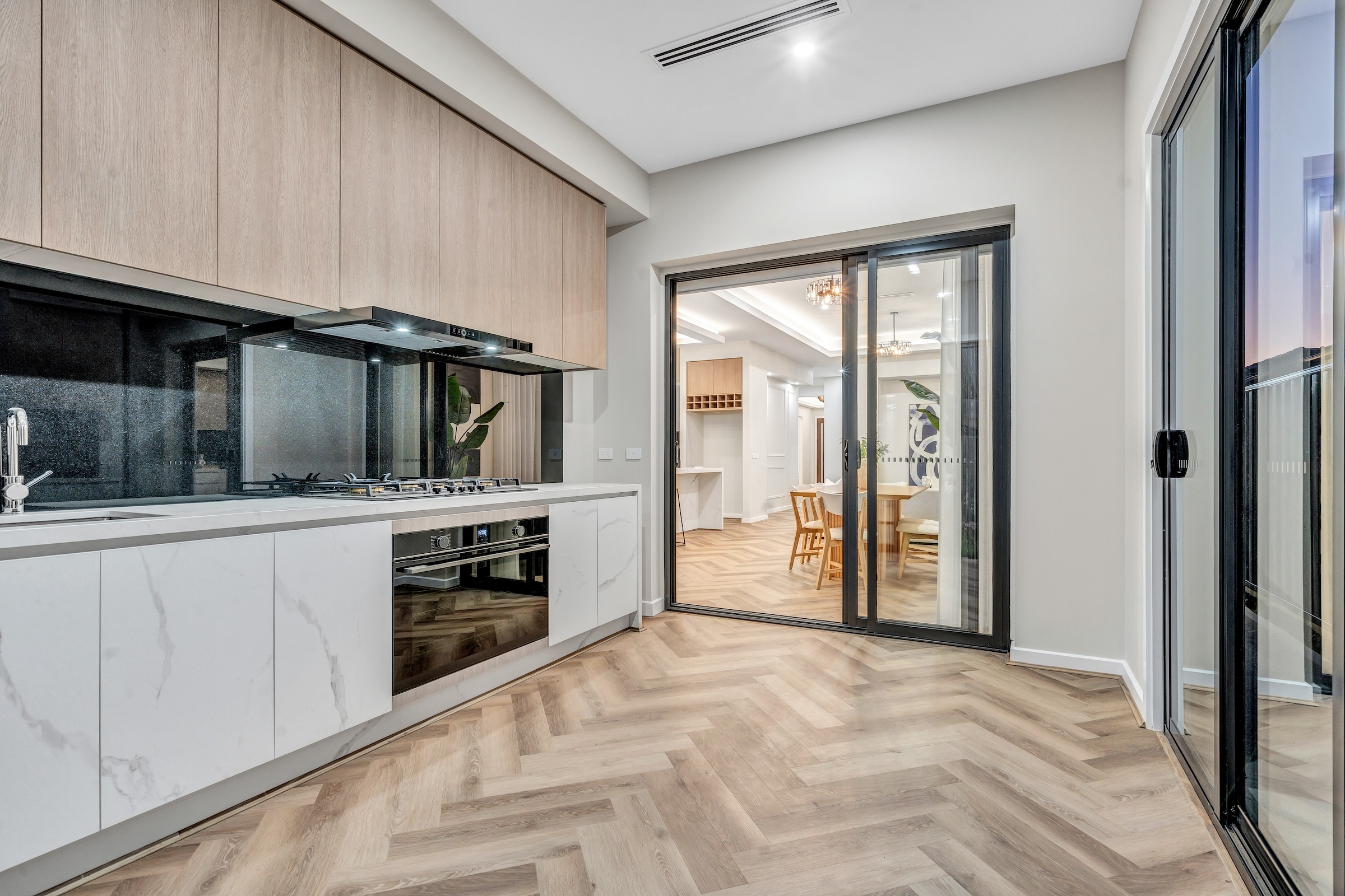Melbourne Modern Home — image 6